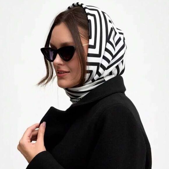 striped scarf S17 - Picture 6 of 8